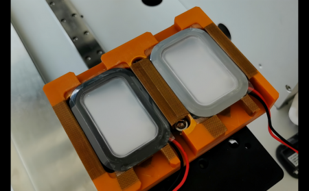 自動(dòng)貼膜機(jī)工廠哪家好？LED燈罩貼膜機(jī)